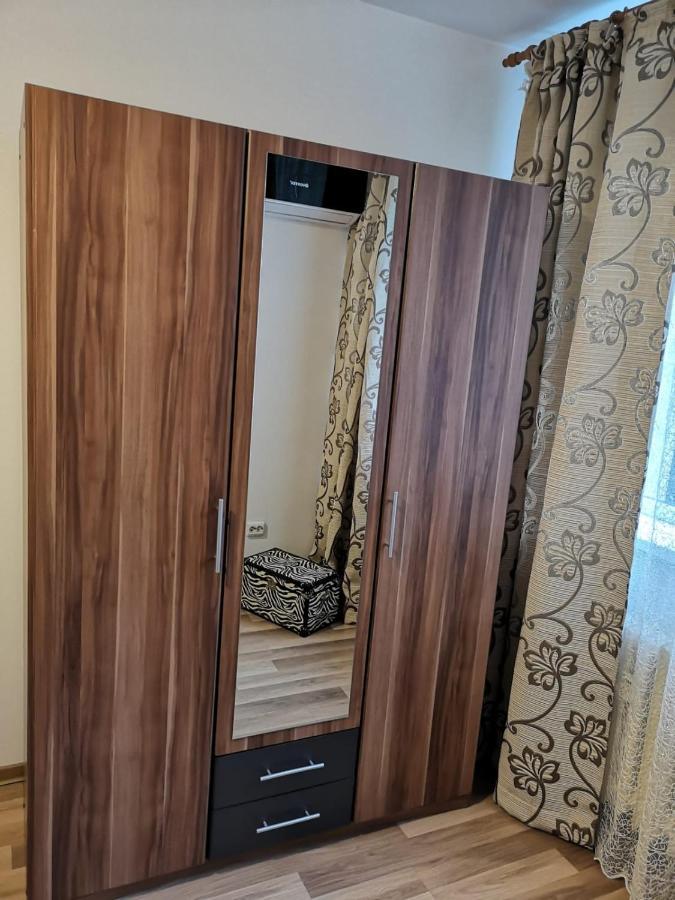 Deea Apartament Appartement Craiova Buitenkant foto